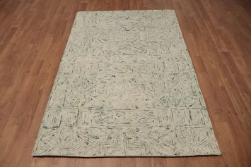 Intricate Wool Geometric Rug 4x6 for Modern Interiors
