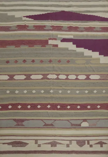 Earthy Hues in This Stylish Kilim Area Rug 9x12