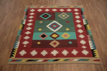 Geometric Elegance: Craftsmanship Kilim Area Rug 6x6