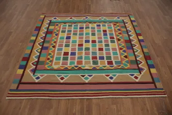 Vibrant Checkered Kilim Area Rug 6x6 for Modern Interiors