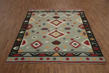 Neutral Southwest Style Kilim Area Rug 8x10 with Bold Patterns