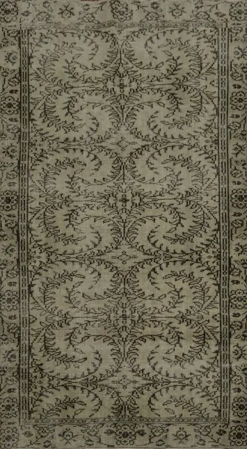 Elegantly Crafted Vintage Floral Pattern Anatolian Area Rug 5x9