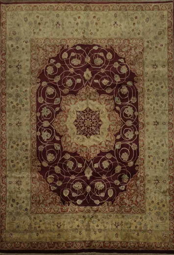 Craftsmanship in a Luxurious Medallion Agra Area Rug 9x12