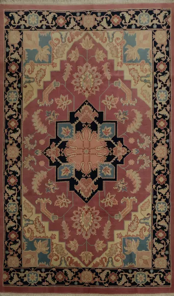 Classic Ornamental Heriz Area Rug 6x9 with Exquisite Detailing