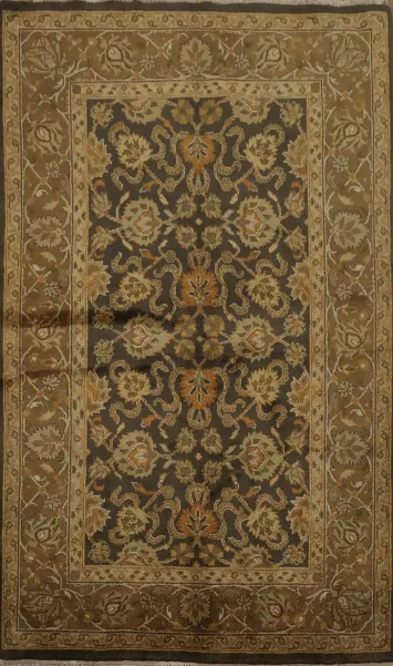 Elegant Dark-Toned Agra Area Rug 6x9 Classic Floral Accent