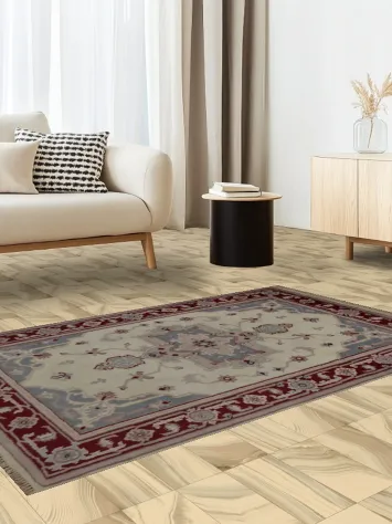 Rich Ivory and Red Heriz Oriental Rug 4x6 with Classic Motif