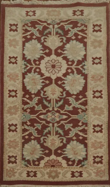Richly Detailed Vintage Look Rug with Ornate Design 2x4