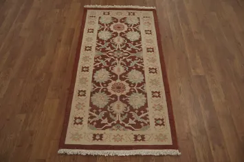 Elegant Floral Pattern Rug with Intricate Traditional Design 2x4
