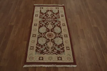 Stylish Accent Rug in Warm Red with Intricate Floral Details 2x4