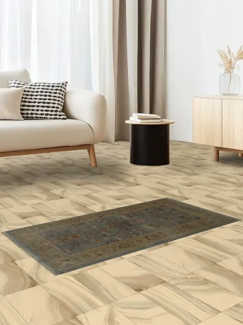 Exquisite Traditional Floral Motif Rug with Vintage Charm 2x4