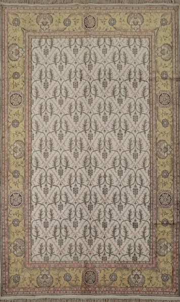 Luxury Pure Silk Kashmir Vintage Border Rug with Classic Floral Design 6x9