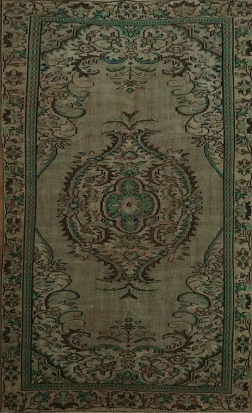 Sophisticated Green Distressed 5x9 Turkish Rug