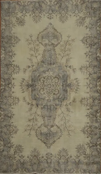 Exquisite Vintage Beige Rug with Intricate Distressed Medallion Design 5x9