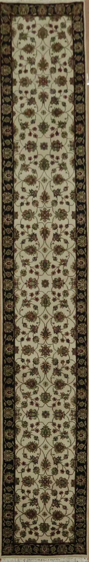 Chic floral patterned Agra Oriental Runner Rug 3x16
