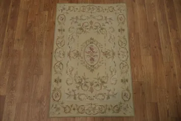 Elegant Floral Aubusson Tapestries Chinese Rug 2x3