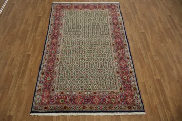 Traditional  Mood Persian Area Rug Authentic Craftsmanship and Style 5x8