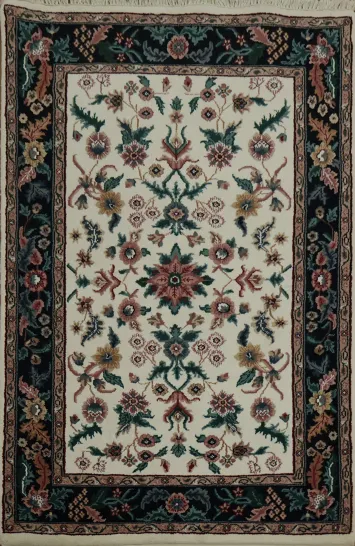 Floral Elegance: Agra Oriental Rug 4x6