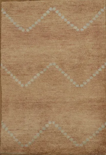 Beige Gabbeh Kashkoli Rug Featuring Delicate Zigzag Accents 2x3