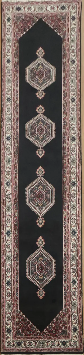Sophisticated Black Traditional Oriental Bidjar Runner Rug 2x10
