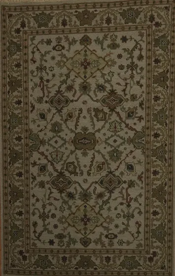 Elegant Traditional Traditional Sumak Oriental Area Rug 4x6