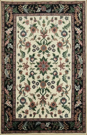 Traditional Floral Ivory Kashan Rug with Black Border 4x6