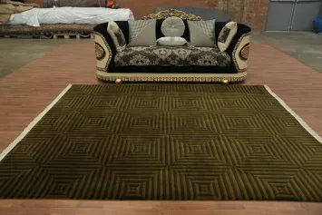 Textured Square Pattern Nepalese Rug in Forest Green 8x10