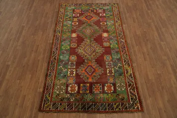 Elegant Traditional Area Rug with Symmetrical Motifs and Earthy Colors 5x9