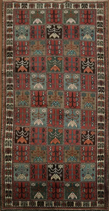 Geometric Design Wool Bakhtiari Rug 5x9