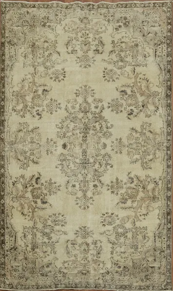 Elegant Vintage Anatolian Oriental Area Rug 5x9