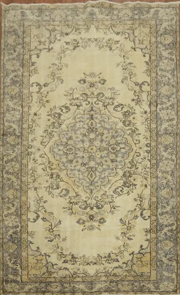 Elegant Vintage Anatolian Oriental Area Rug 5x9