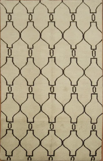 Stylish Beige Rug Featuring Intricate  Dark Brown Geometry 5x8