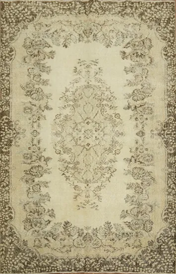 Vintage Floral Anatolian Turkish Area Rug 6x9