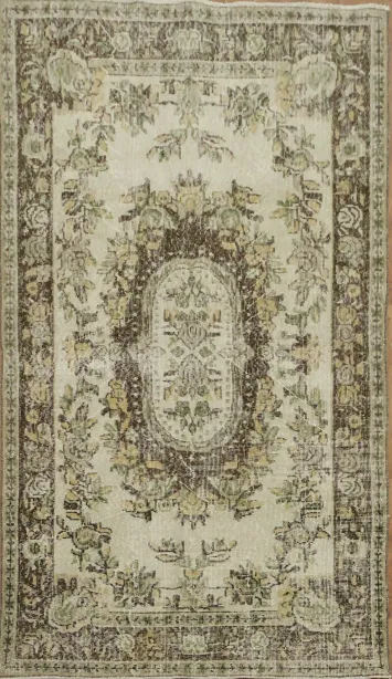 Intricate Beauty: Anatolian Turkish Rug 4x7
