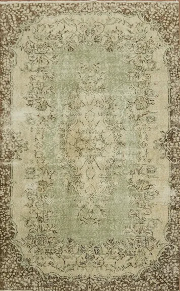 Traditional Vintage Anatolian Turkish Area Rug 6x9