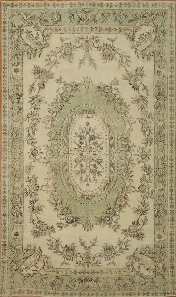 Vintage Floral Anatolian Turkish Area Rug 6x10
