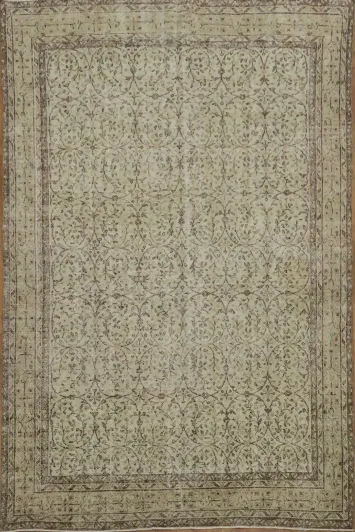 Elegant Vintage Anatolian Turkish Area Rug 7x10