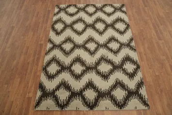 Contemporary Ivory and Brown Zigzag Patterned Area Rug for Modern Spaces 5x8
