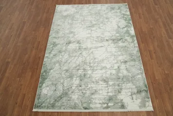 Elegant Green Marbled Rug for a Contemporary Living Space 5x8