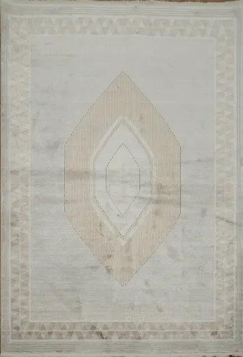 Modern Gray Minimalist Rug with Subdued Geometric Patterns 5x8