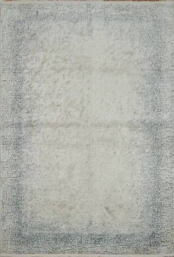 Classic Beige Rug with an Antique Washed-Out Blue Frame 5x8