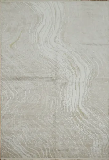 Sophisticated Beige Tones on Contemporary Rug 5x8