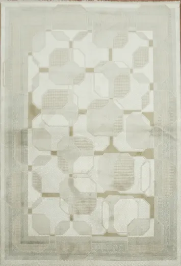 Stylish Beige and White Rug with Geometric Details Perfect for Living Rooms 5x8