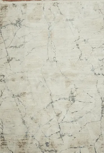Elegant Ivory and Gray Rug with Marble-Like Design 5x8