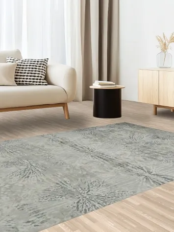 Luxurious Gray and White Abstract Art-Inspired Area Rug 5x8