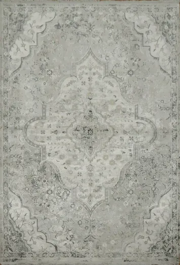 Luxurious Area Rug with Subtle Hues and Ornate Details 5x8