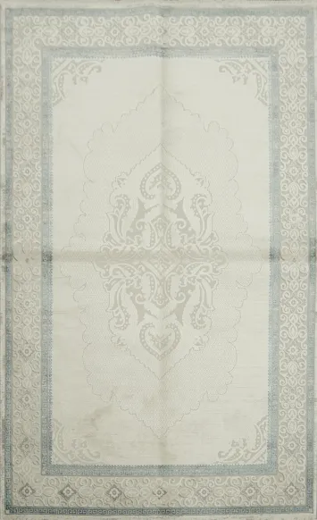 Classic Beige Carpet Design with Subtle Blue Ornamental Elements 5x8