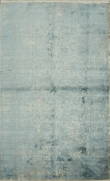 Elevate Your Space with This Chic Blue Distressed Rug 5x8