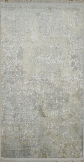 Luxurious Light Gray Rug with Subtle Distressed Patterns 3x5