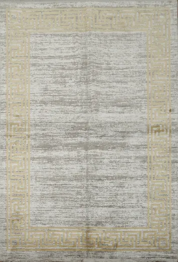 Modern Neutral Rug with Classic Geometric Border Accent 5x8