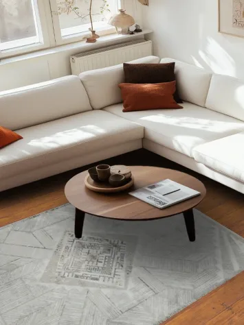 Contemporary Charm: Subtle Gray Geometric Pattern Rug 5x8